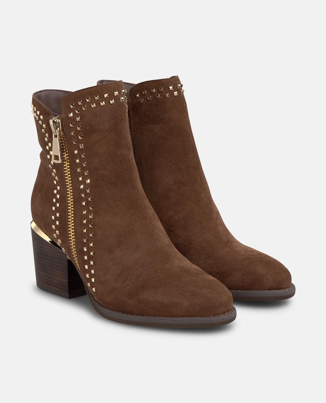 alma-en-pena-suede-ankle-boots-stiefeletten-camel-mit-nieten-und-7-5-cm-absatz image 2