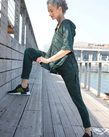 alembika-exhale-jogger-forest-tie-dye image 4