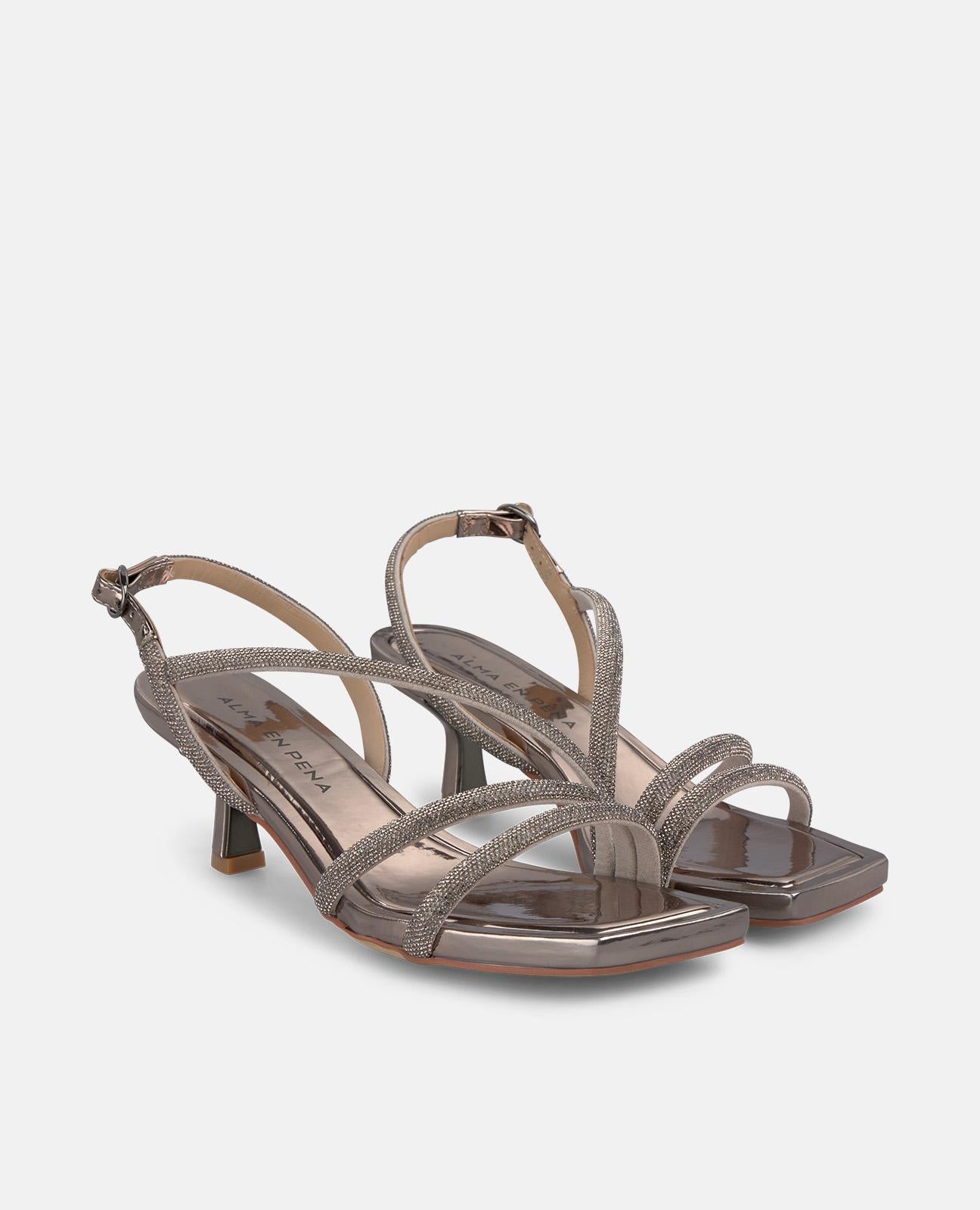 alma-en-pena-mini-sandalette-mit-strass-damen-riemchensandalette-silber-5-5-cm image 2