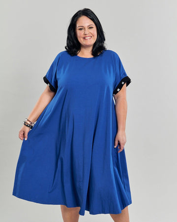 alembika-ayla-trapeze-midi-kleid-kobalt-a-linie image 2