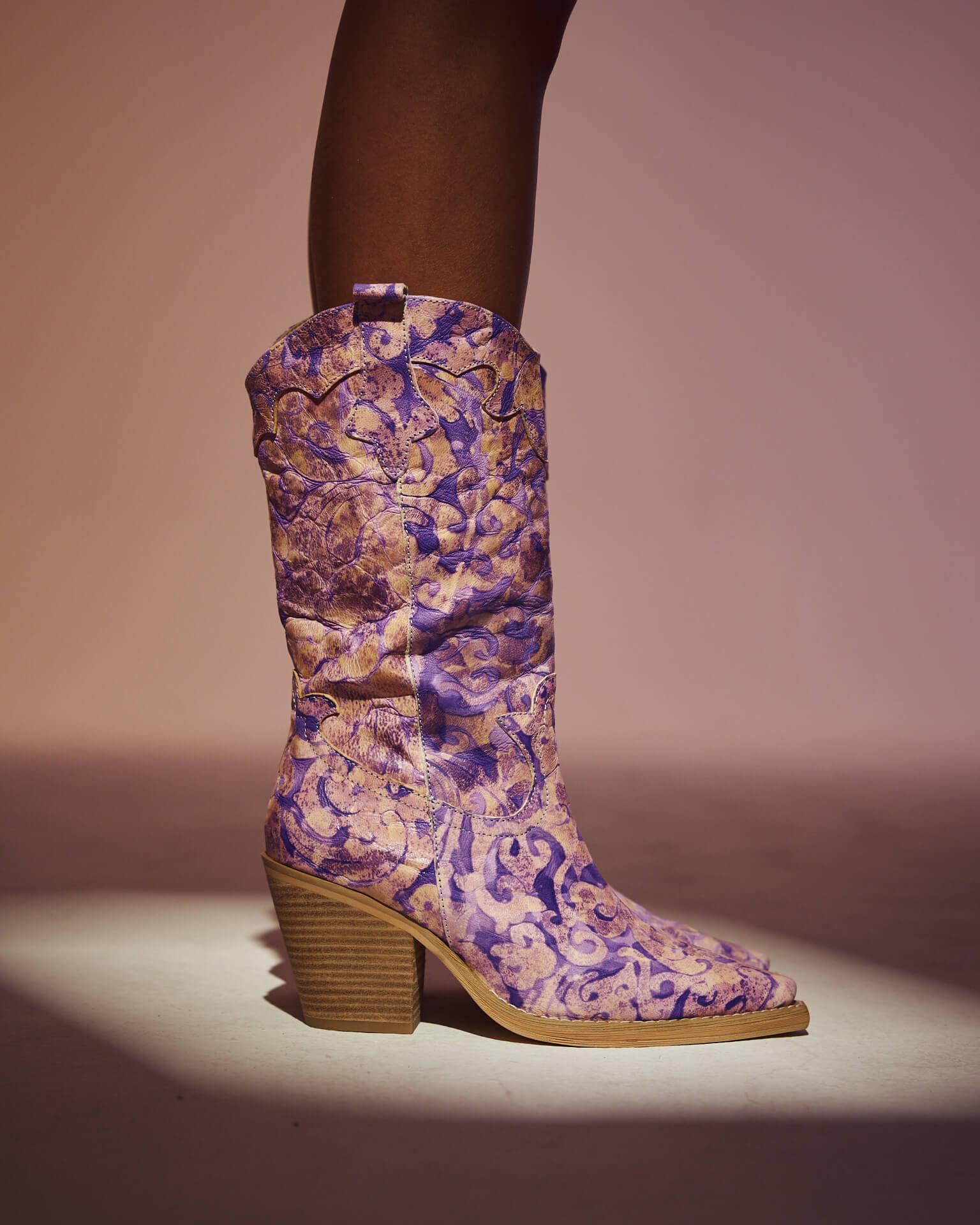 alma-en-pena-embroidered-half-boot-lila-stiefel-mit-stickerei-8-cm-absatz image 2