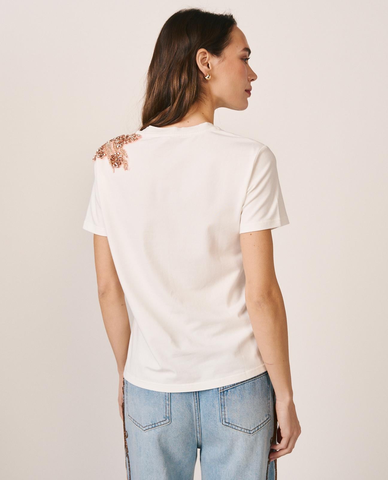 alma-en-pena-jewel-shoulder-t-shirt-t-shirt-wei-schmuck-schulter image 5