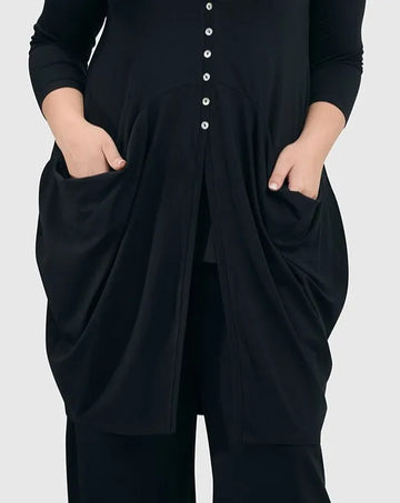 alembika-essential-draped-cocoon-jacke-schwarz image 2