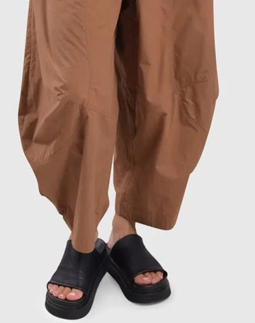 alembika-urban-breeze-hose-terracotta-baumwollhose image 4