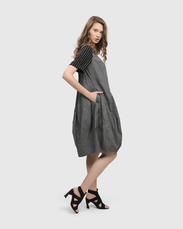alembika-demeter-relaxed-cocoon-kleid-mix-ballonkleid-mit-taschen image 5