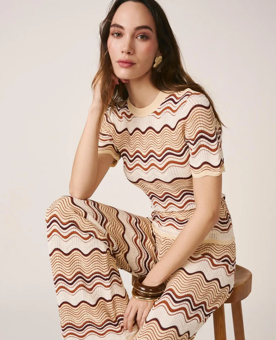 alma-en-pena-buntes-strick-top-mit-geometrie-muster-kurzarm-top image 1