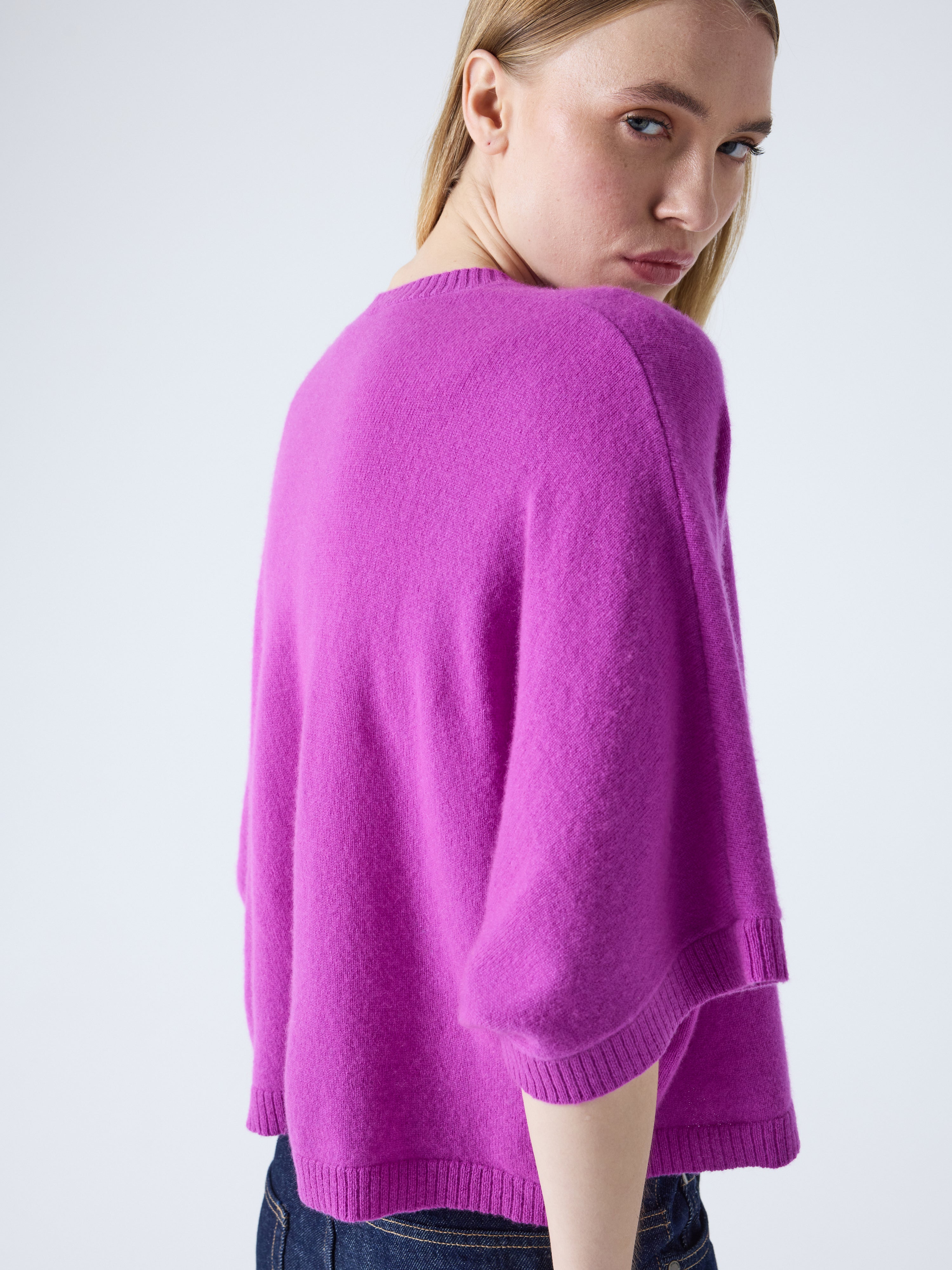 absolut-bettina-kaschmir-poncho-pullover-damen-rundhals-purple-neon image 4