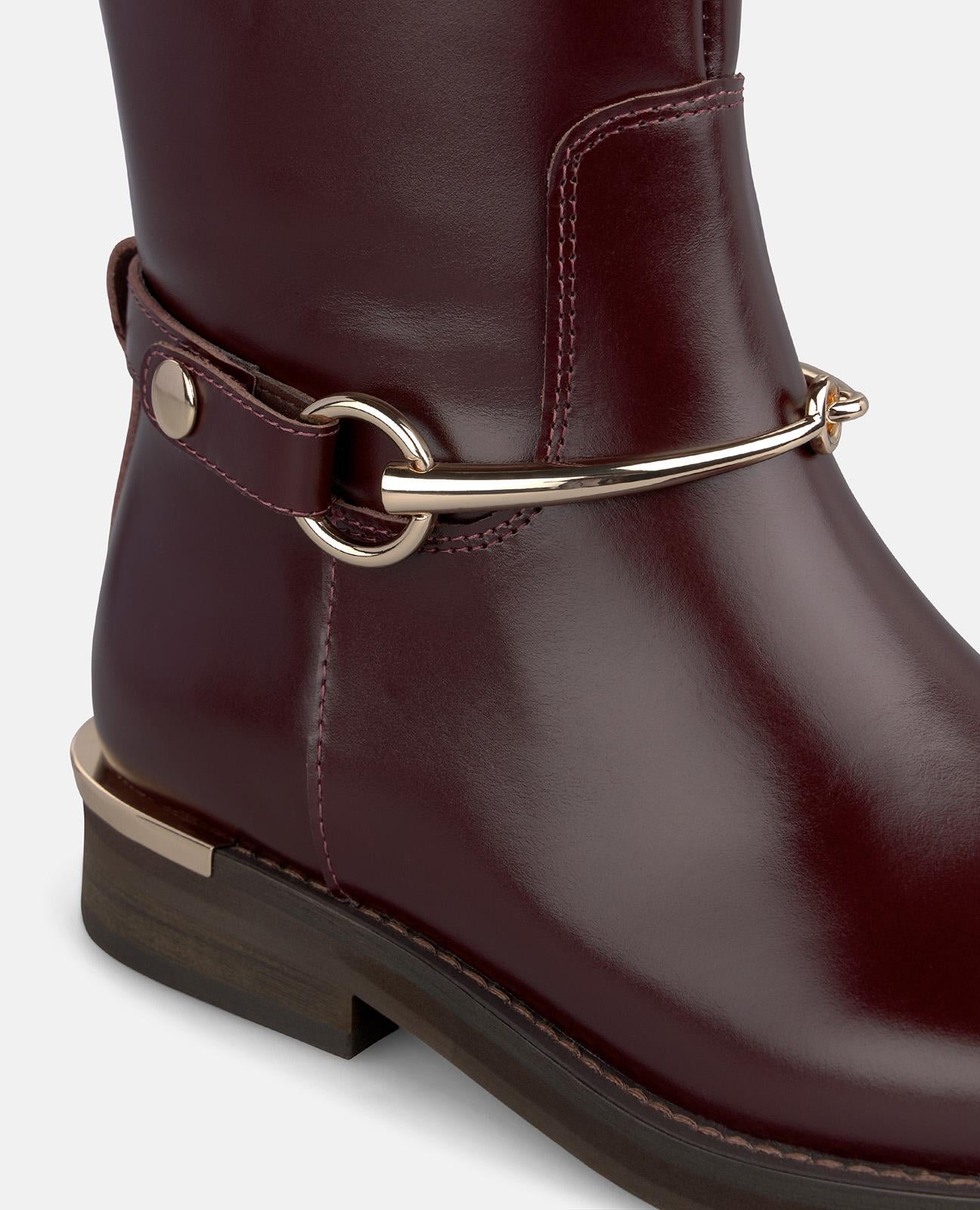 alma-en-pena-nappa-leder-boots-bordeaux-mit-schnallen-detail-flache-stiefeletten image 4