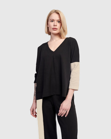 alembika-sadie-boxy-top-creme-v-ausschnitt-dreiviertelarm image 5