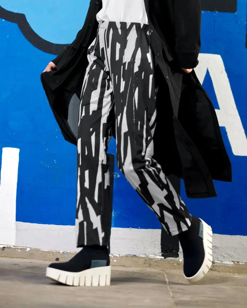 alembika-cyber-slim-leg-hose-brush-print-upf-50 image 1
