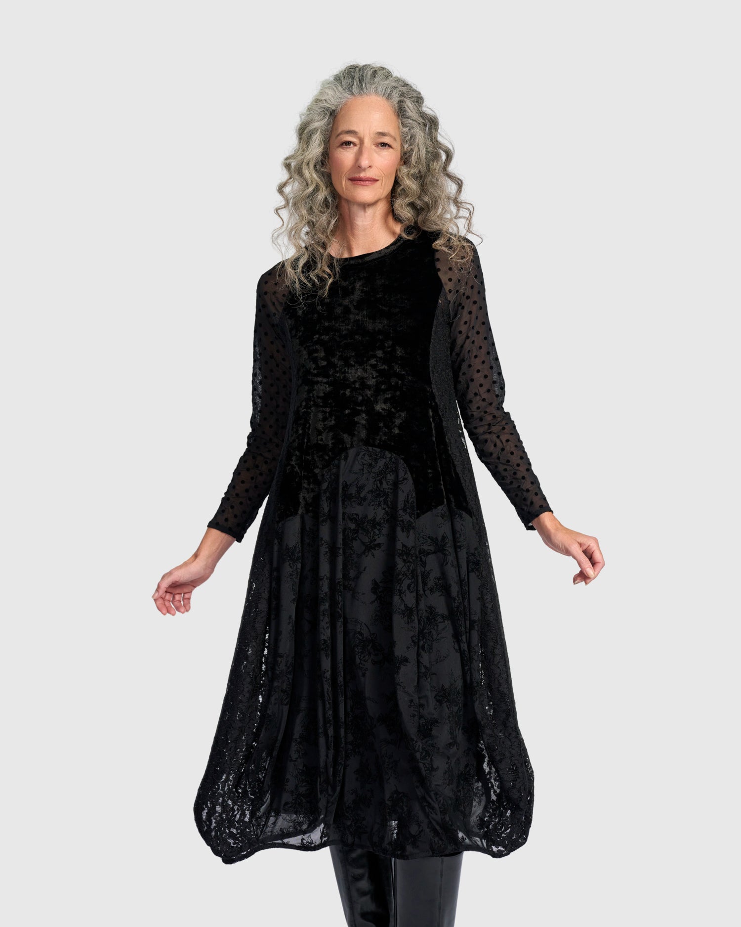 alembika-velvet-jolie-dress-black-cocktail-cocoon-kleid image 5