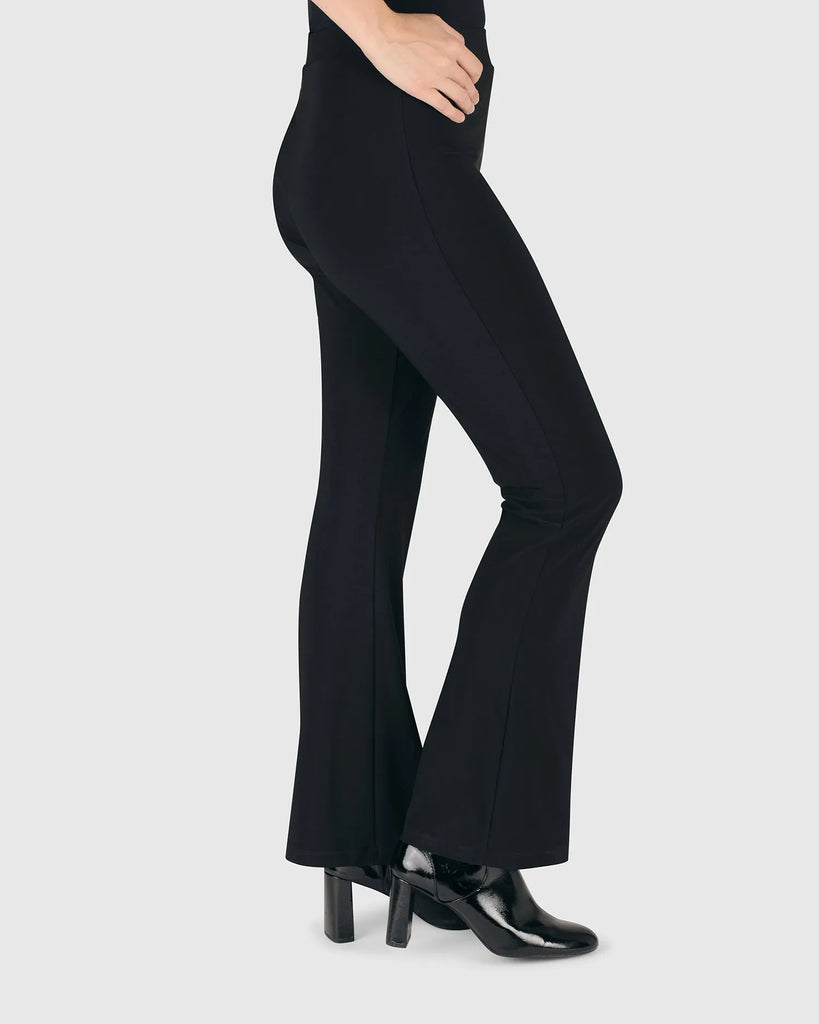 alembika-essential-tekbika-bootcut-leggings-black image 1