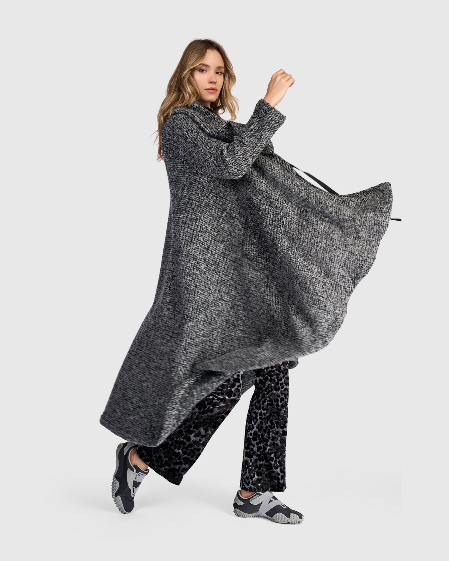 alembika-misty-wrap-wickeljacke-grau-melange image 8