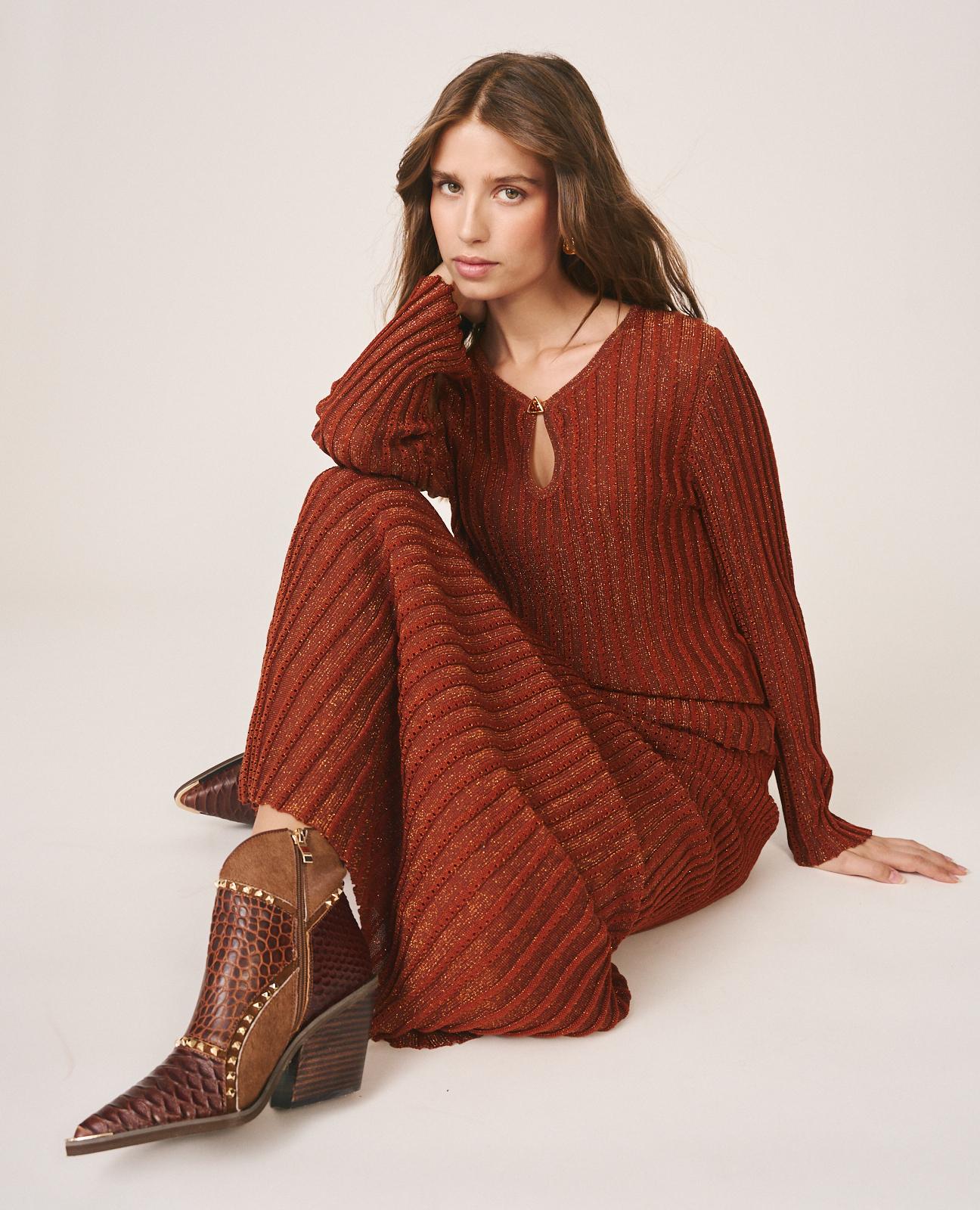 alma-en-pena-long-ribbed-skirt-braun-rippstrick-mit-glanz image 3
