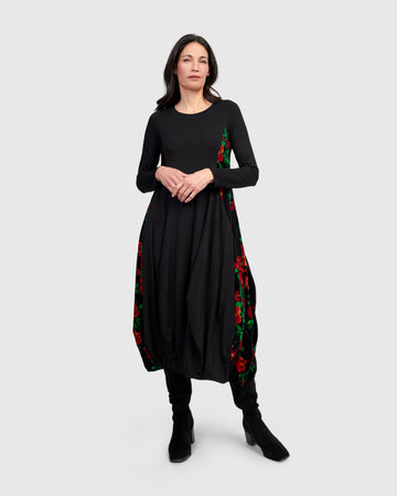 alembika-nocturne-crew-cocoon-kleid-roses image 4