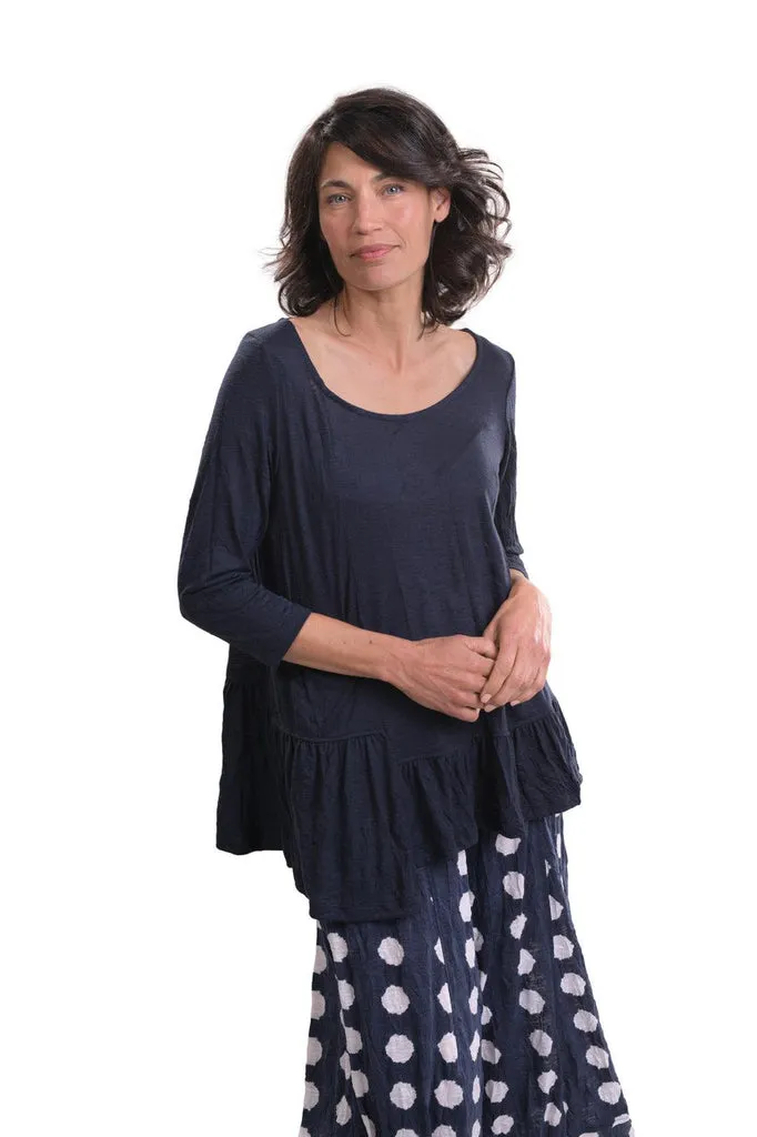 alembika-cara-crinkle-top-navy-3-4-arm-pullover image 1