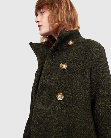 alembika-urban-tash-long-coat-khaki-langer-strickmantel image 3