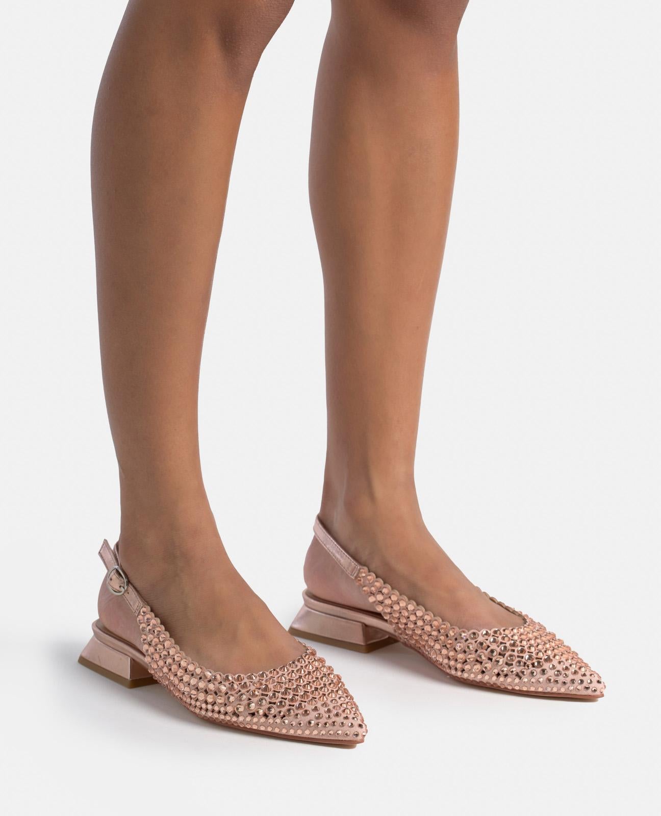 alma-en-pena-spitzer-flacher-schuh-rosa-mit-strass-und-schnalle image 5